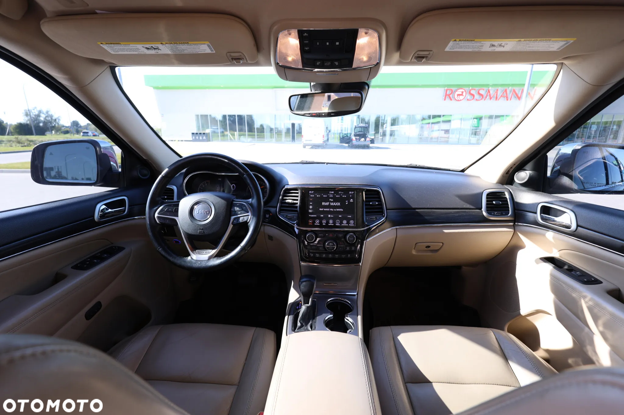 Jeep Grand Cherokee - 10