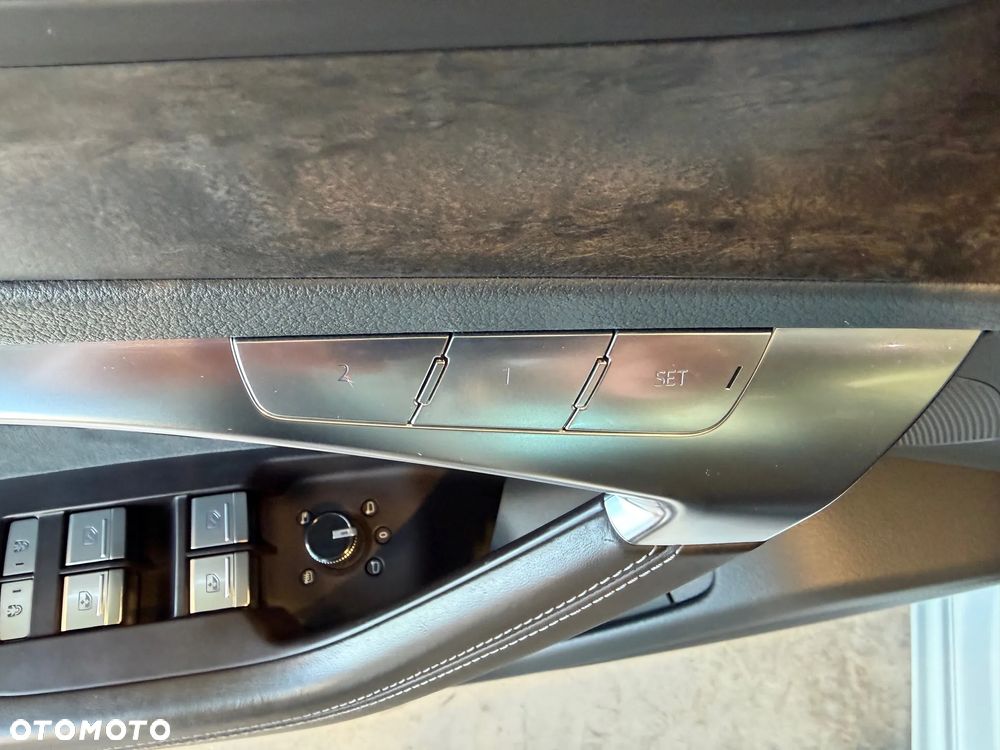 Audi A6 Limousine 50 TDI quattro tiptronic design - 18