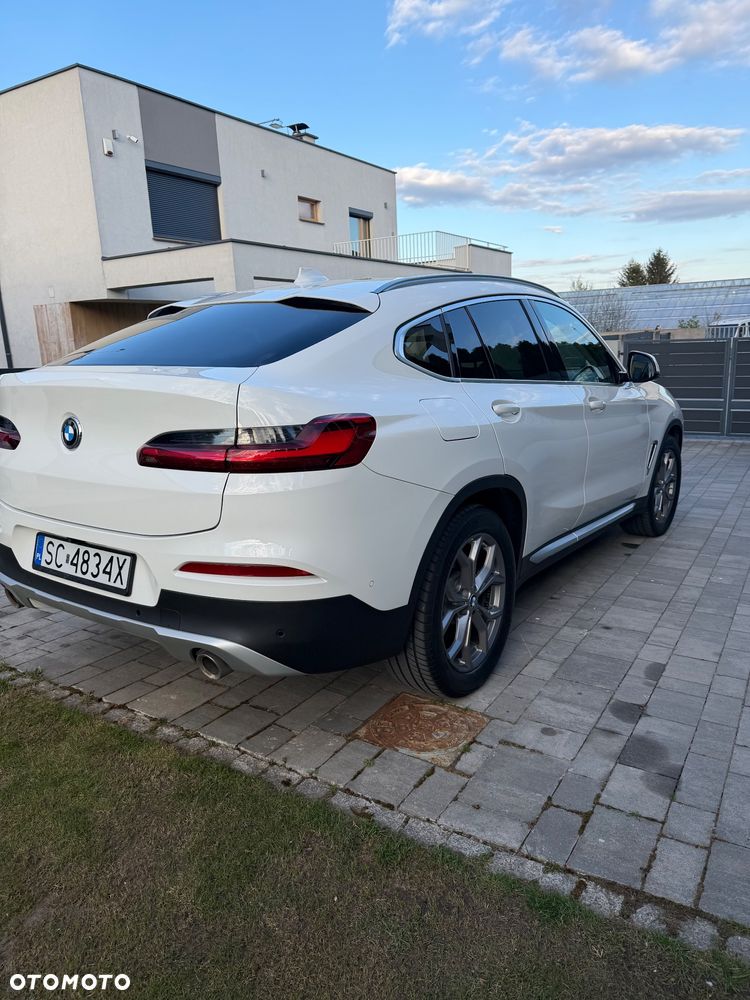 BMW X4 xDrive20i xLine sport - 4