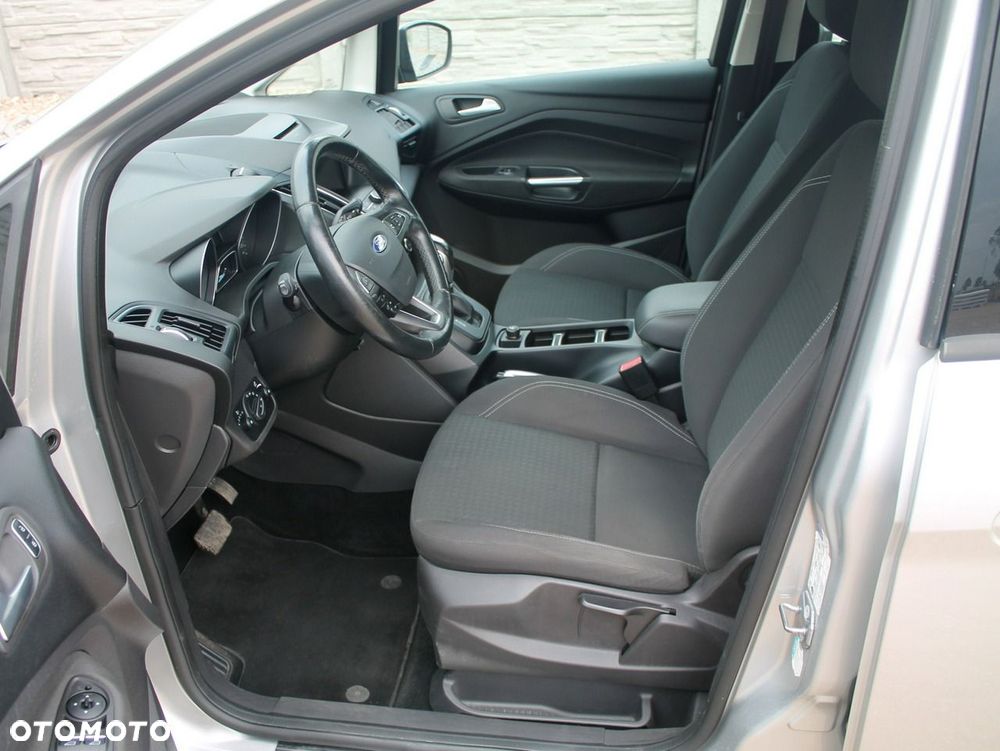 Ford Grand C-MAX - 17