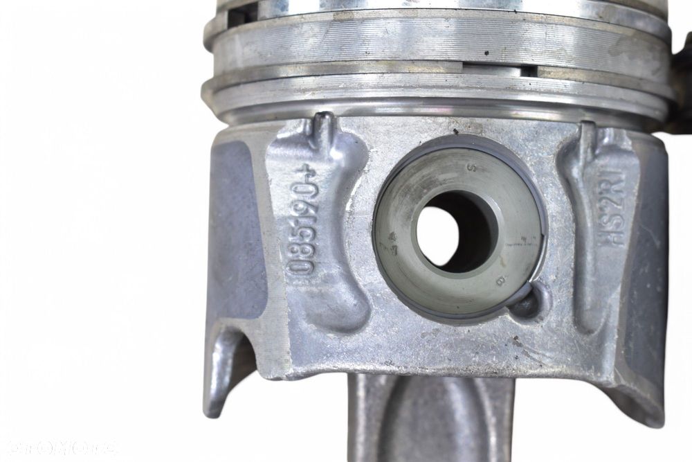 Tłok Korbowód VOLVO FORD PEUGEOT CITROEN 2.0d TDCI HDI D4204T RHR G6DA - 2