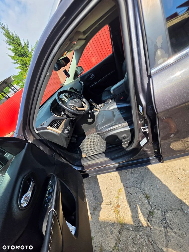 Jeep Cherokee 3.2 V6 Active Drive I Limited - 33
