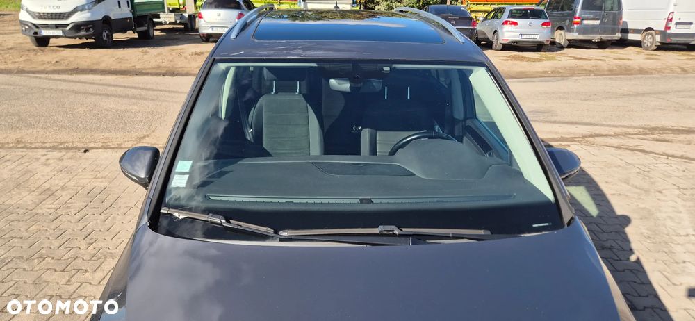 Volkswagen Touran 2.0 TDI BMT Comfortline DSG - 5