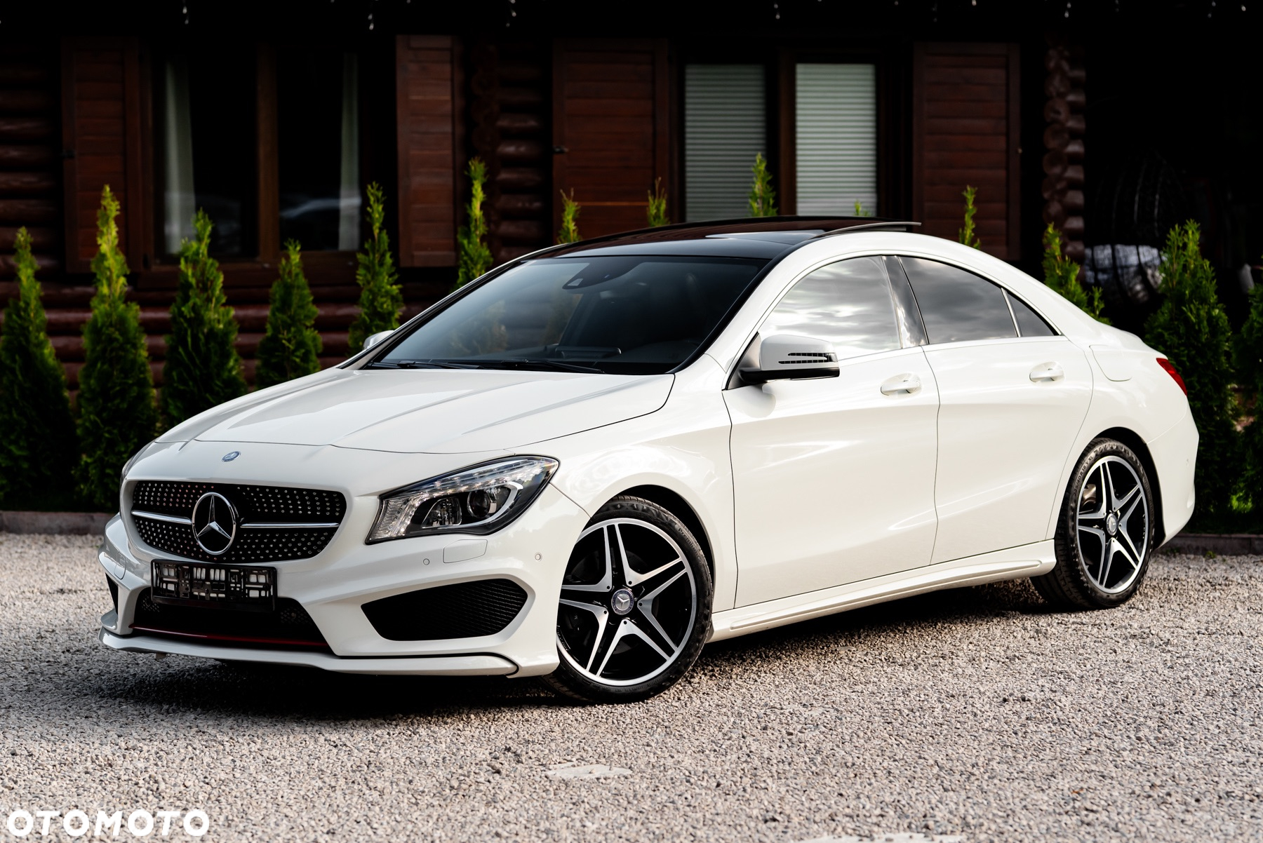 Mercedes-Benz CLA 250 7G-DCT AMG Line - 2
