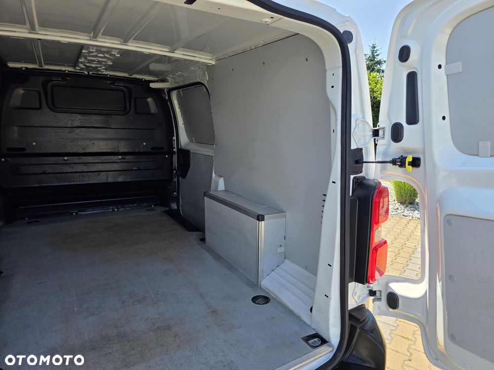 Opel Vivaro - 13