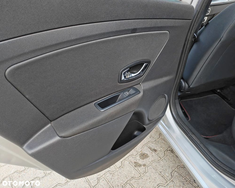 Renault Megane 1.5 dCi Limited - 25