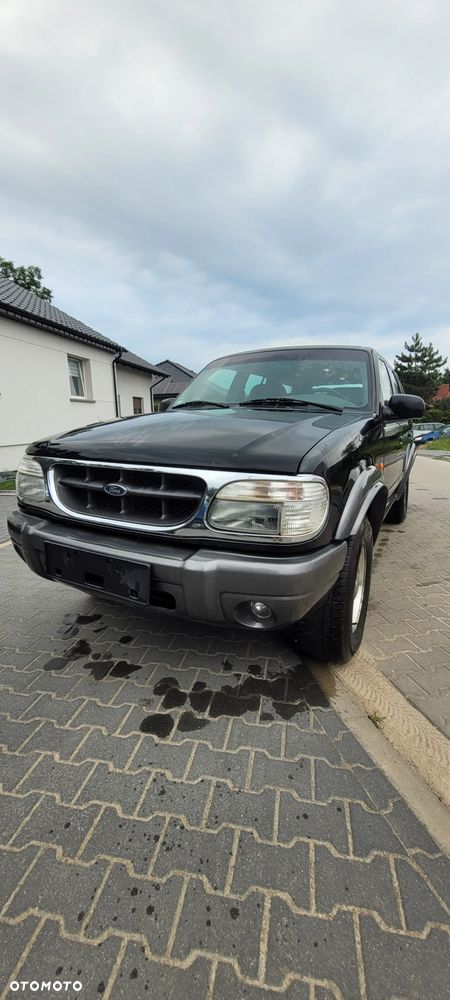 Ford Explorer - 2