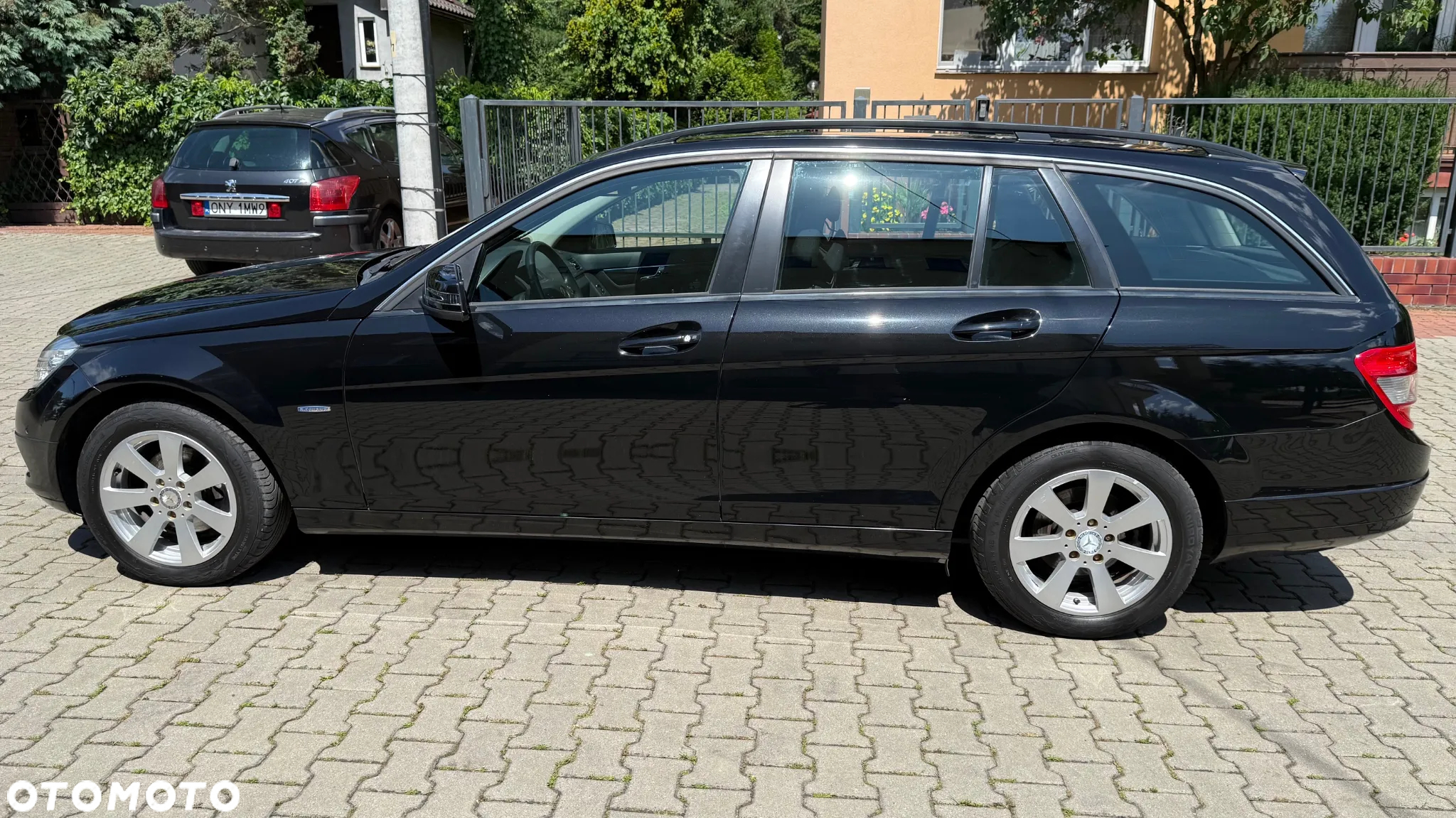 Mercedes-Benz Klasa C 180 T CGI BlueEFFICIENCY Elegance - 7