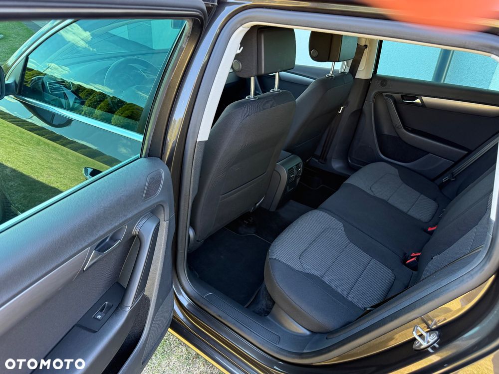 Volkswagen Passat 1.4 TSI BlueMotion Technology Comfortline - 16