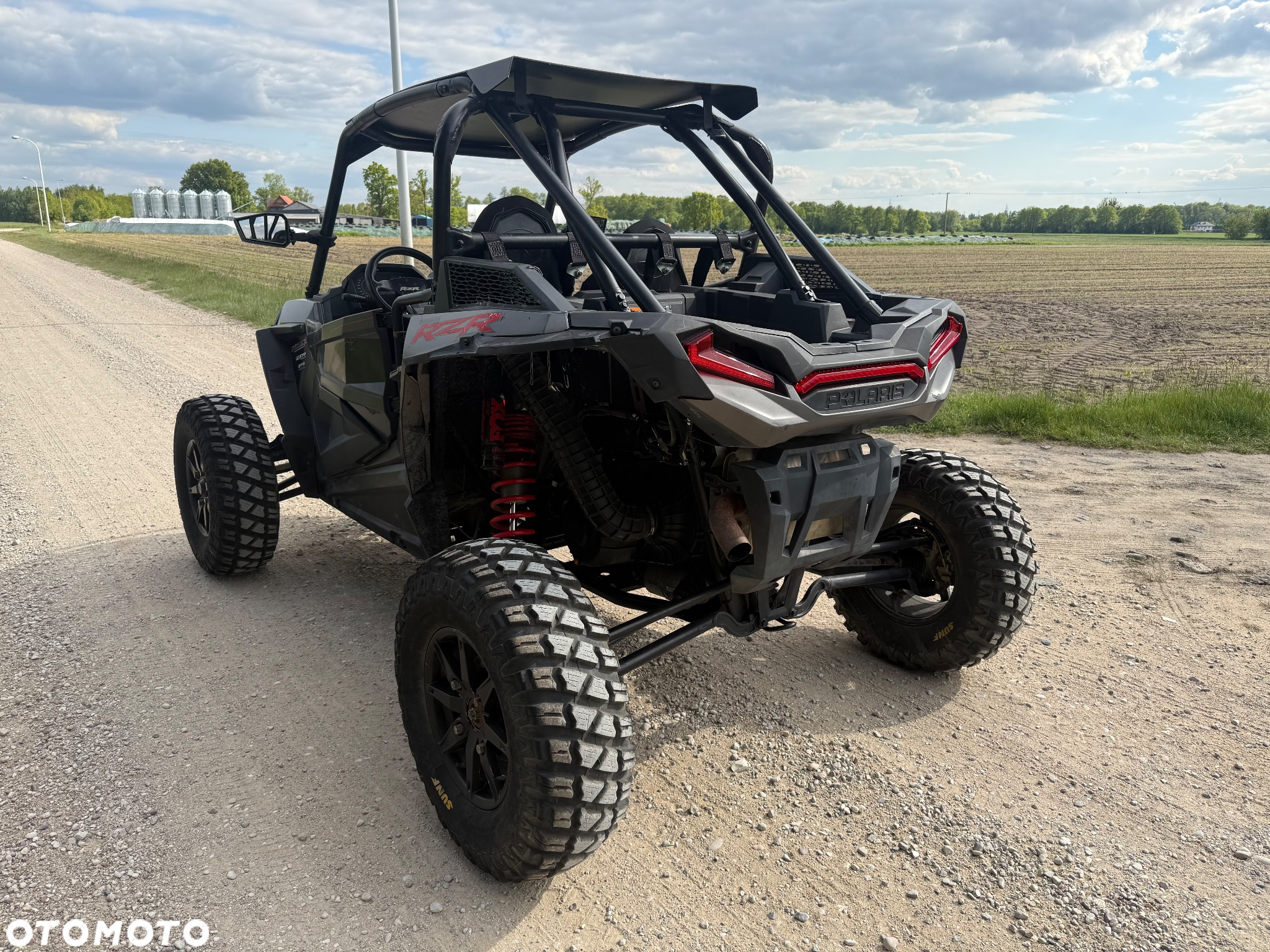 Polaris RZR - 9
