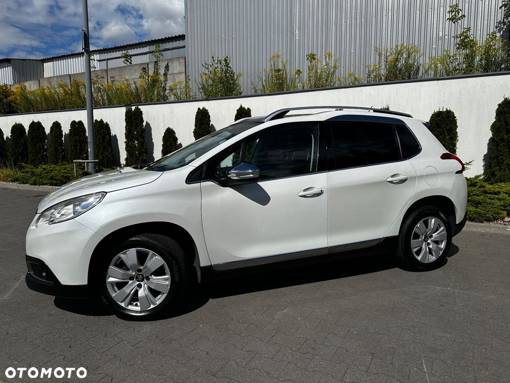 Peugeot 2008 1.6 e-HDi Allure S&S - 4