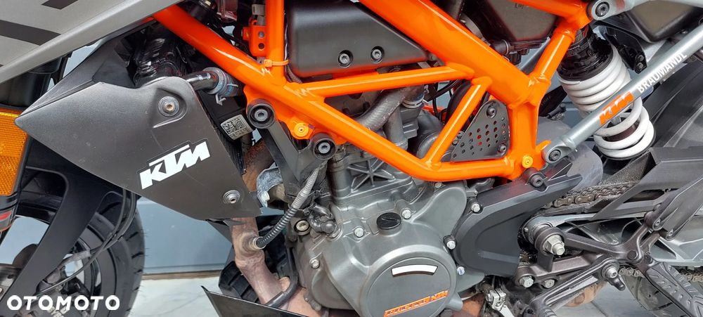 KTM Duke 125 - 17