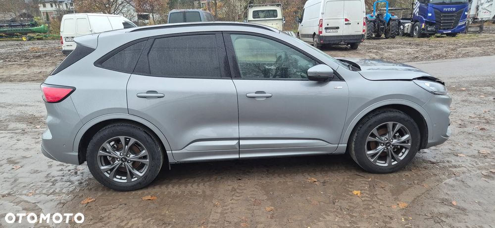 Ford Kuga 2.5 Duratec FHEV ST-LINE - 4