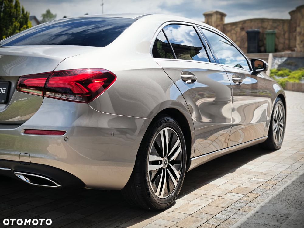 Mercedes-Benz Klasa A 180 7G-DCT - 12