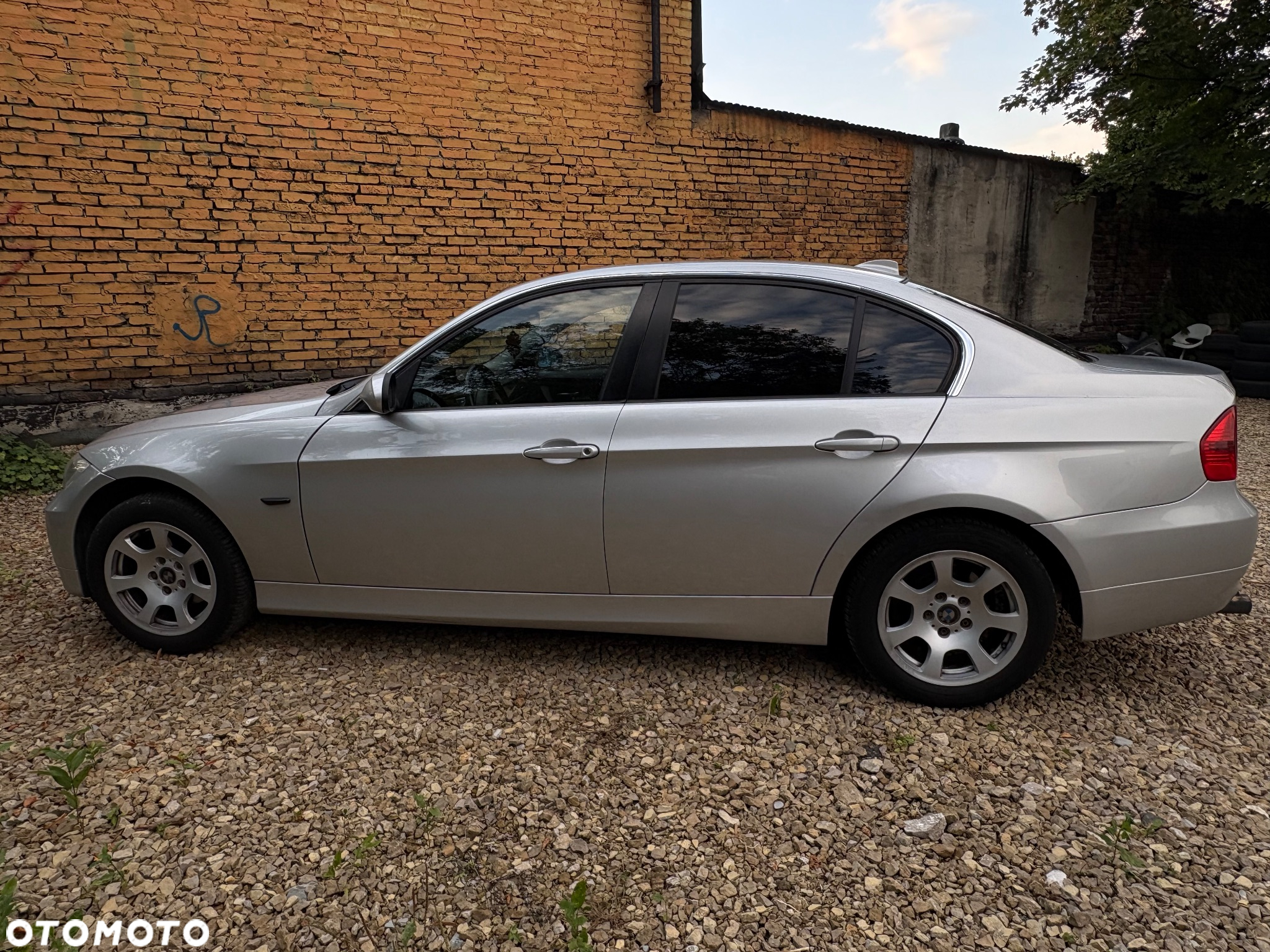 BMW Seria 3 320i - 14