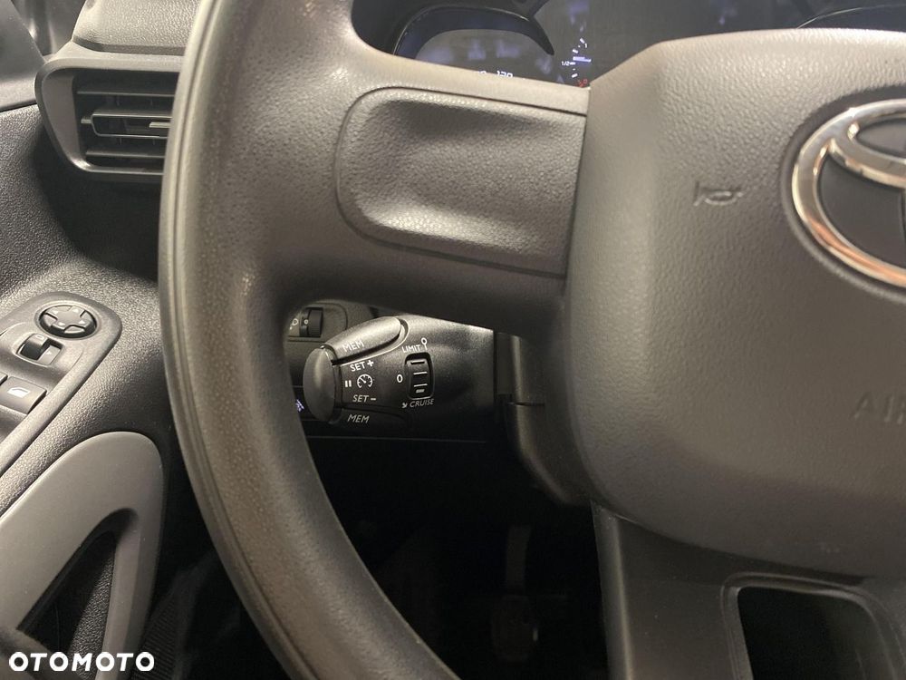 Toyota Proace City Verso 1.5 D-4D Business - 13