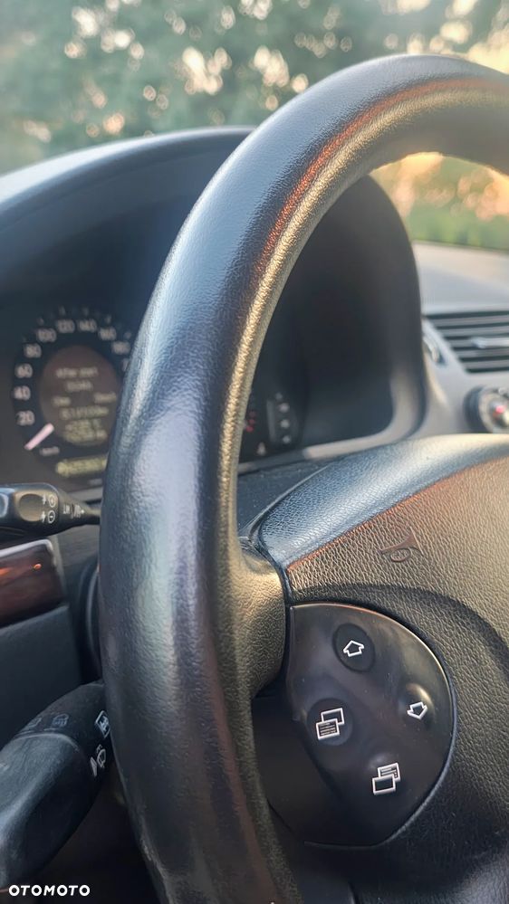 Mercedes-Benz Klasa E 220 CDI Automatik Classic - 9