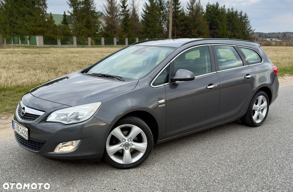 Opel Astra 1.4 Turbo Color Edition - 1