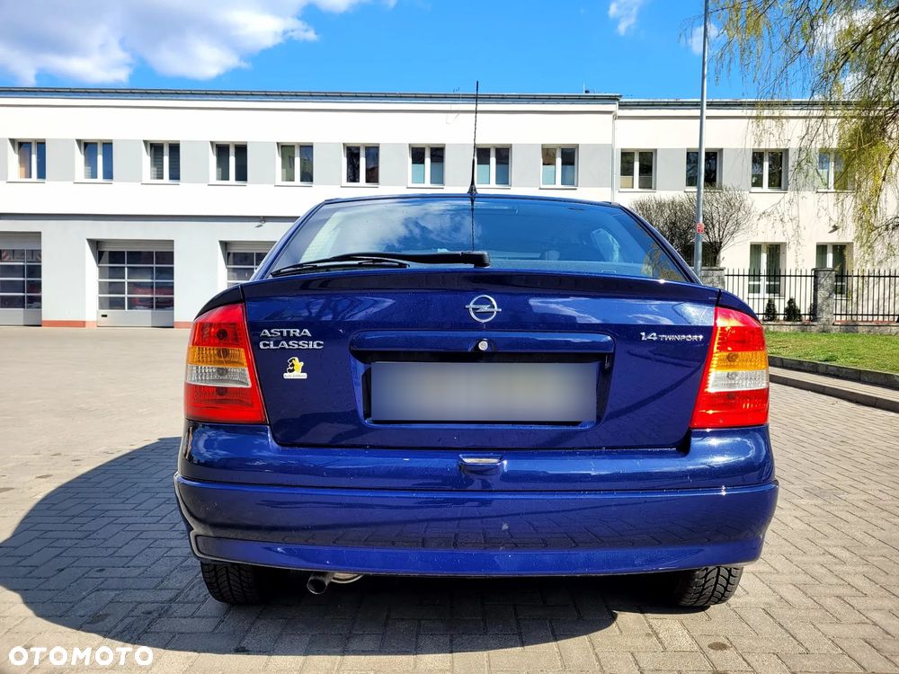 Opel Astra - 12