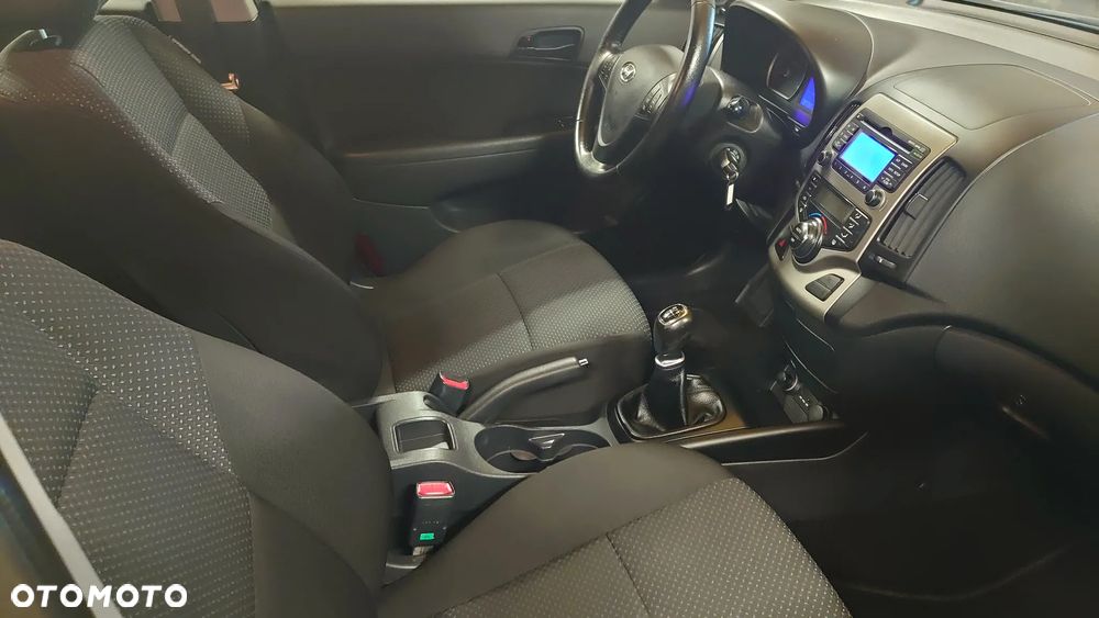 Hyundai i30 1.4 Blue Comfort - 10