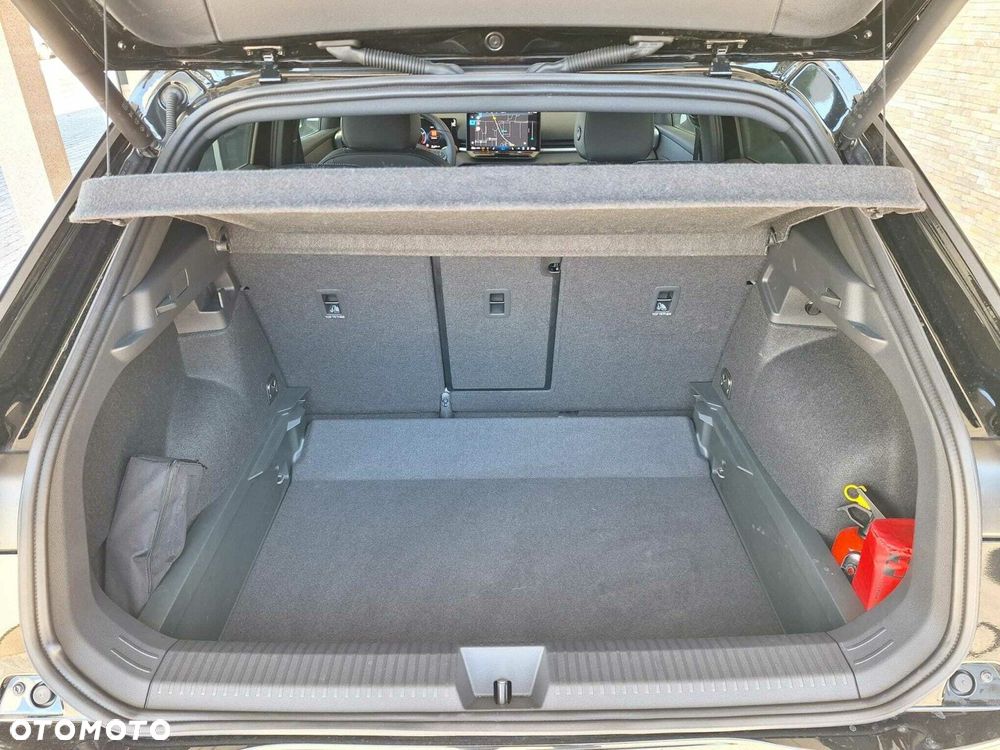 Volkswagen T-Roc - 29