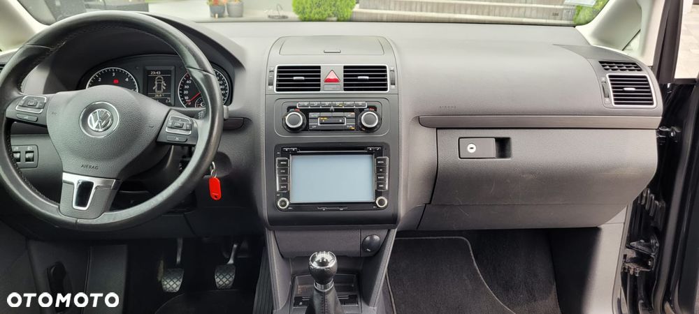 Volkswagen Touran 1.6 TDI DPF BlueMotion Technology Cup - 13