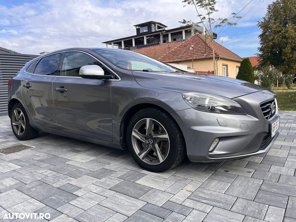 Volvo V40 D4 VEA R-Design - 12