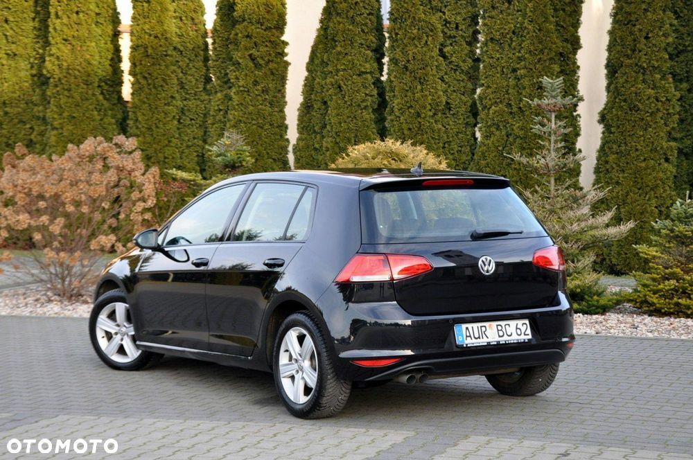Volkswagen Golf - 15