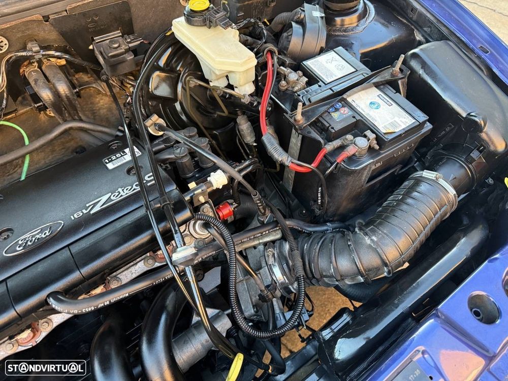 Ford Fiesta 1.25 Ghia - 30