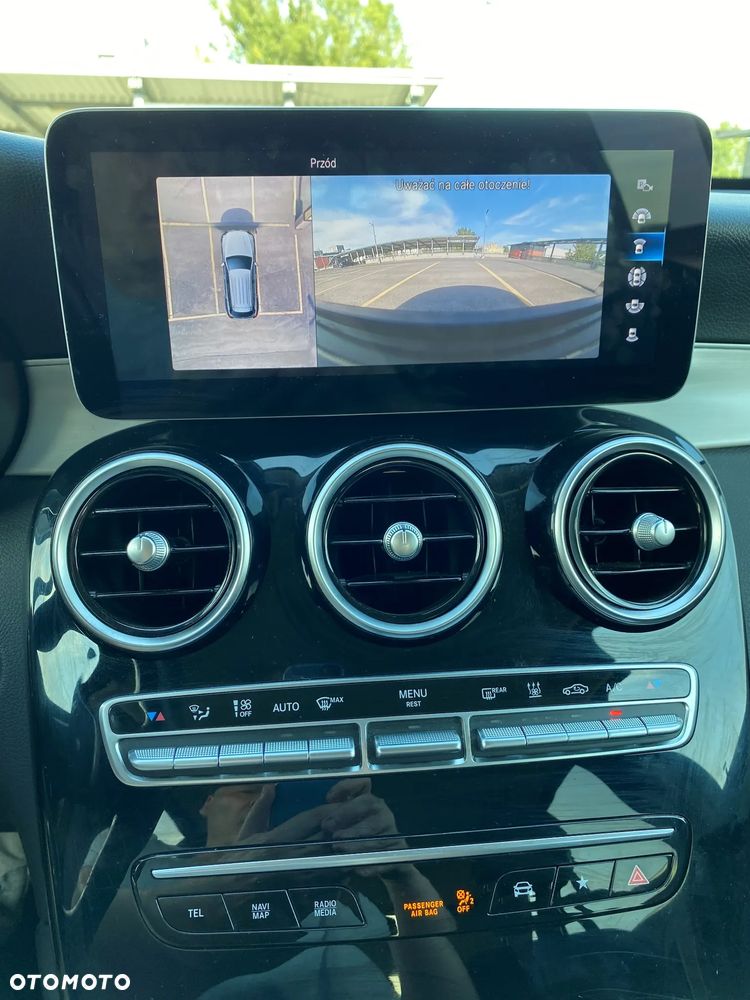 Mercedes-Benz GLC 300 e 4-Matic - 23