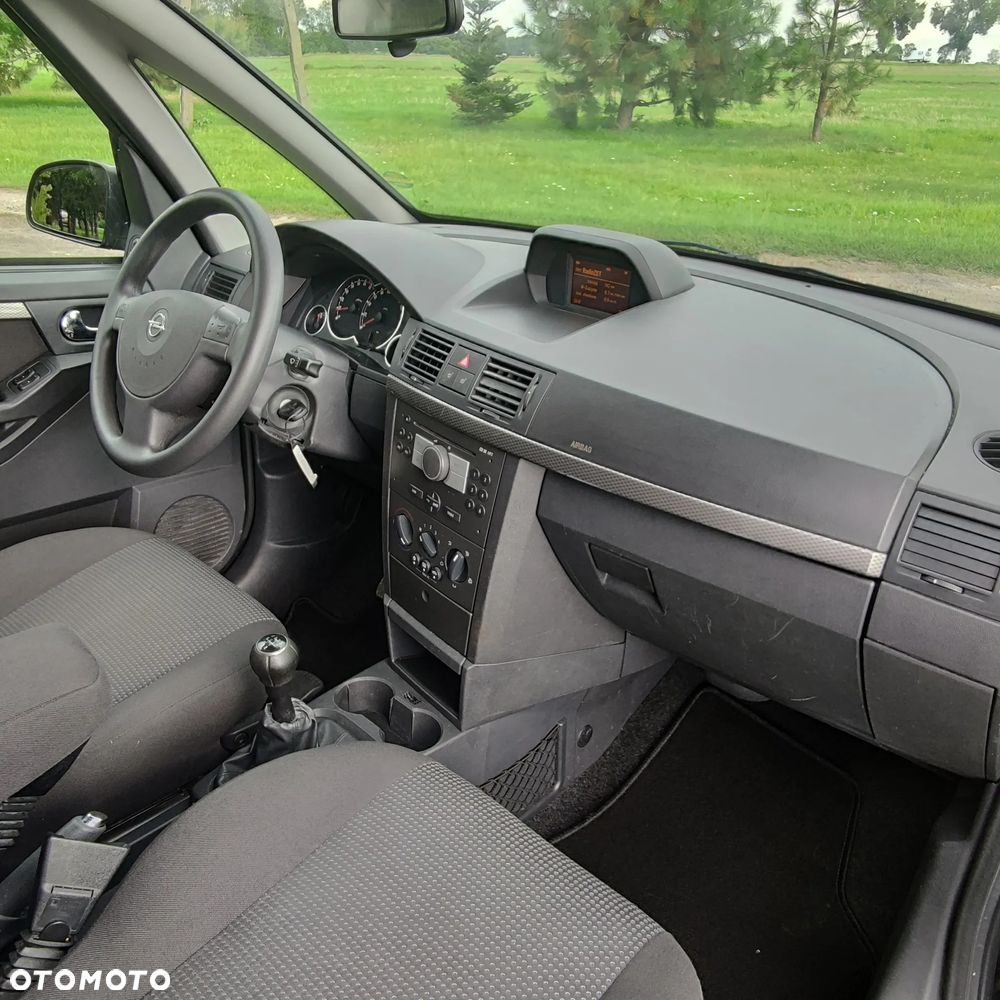 Opel Meriva 1.6 Cosmo - 29