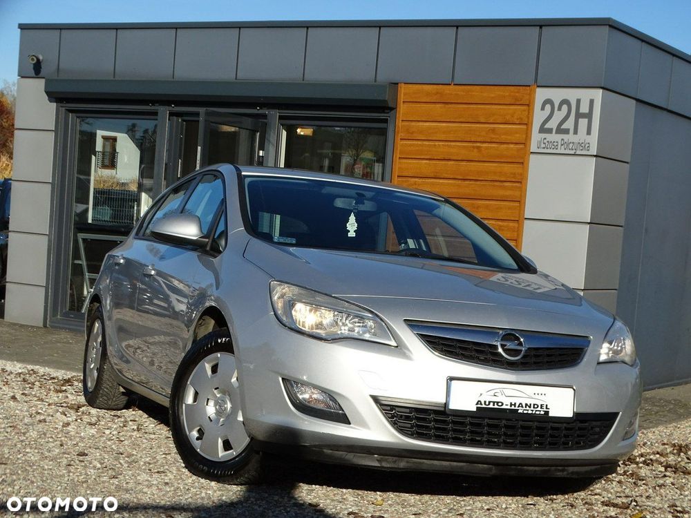 Opel Astra - 1
