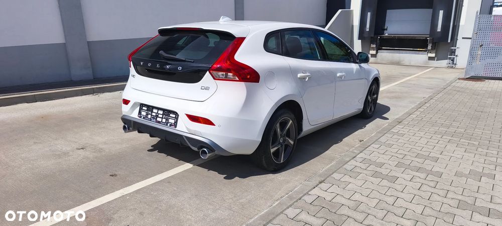 Volvo V40 D3 - 15