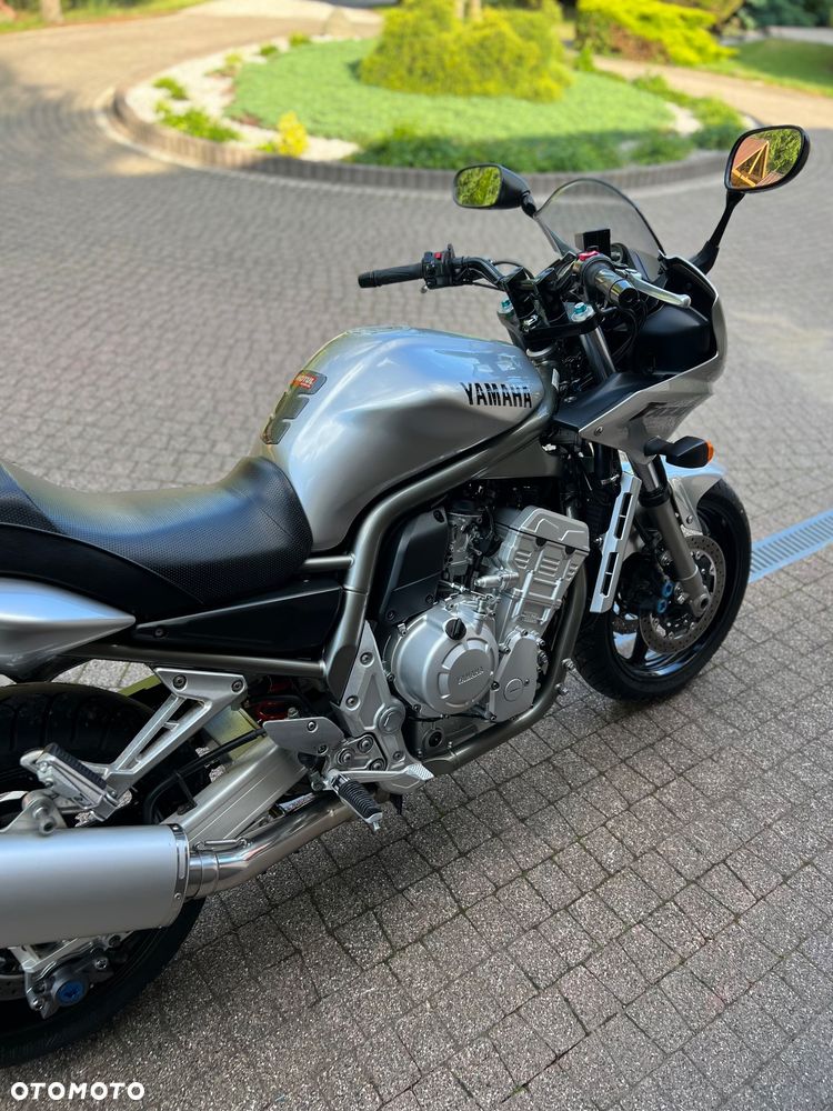 Yamaha FZS - 29