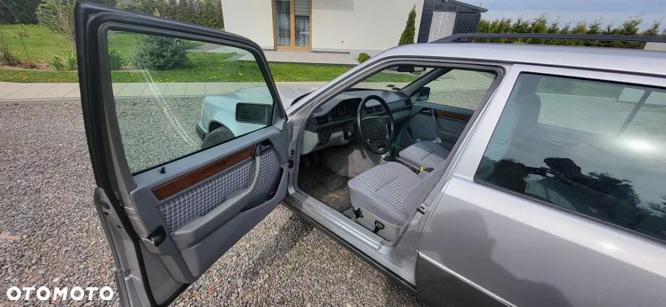 Mercedes-Benz Klasa E - 11
