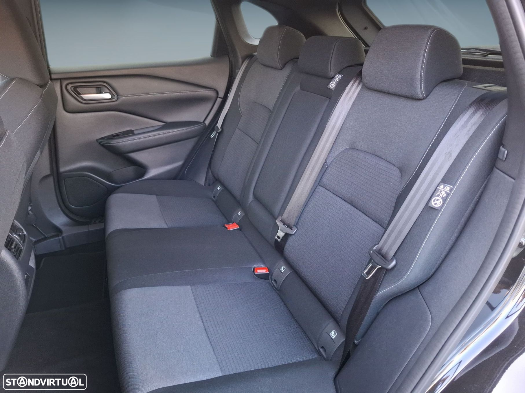 Nissan Qashqai 1.3 DIG-T N-Connecta LED Xtronic - 6