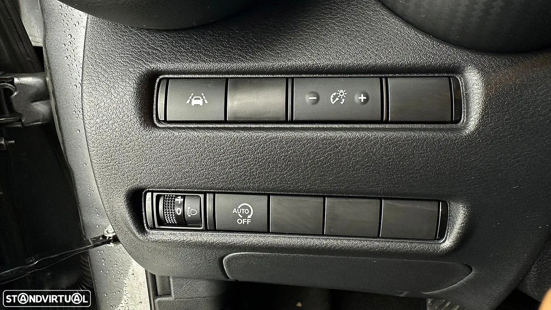 Nissan Juke 1.0 DIG-T N-Connecta NAV. DCT - 32