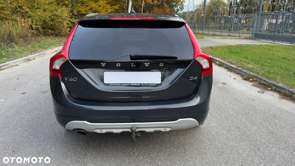 Volvo V60 D3 Momentum - 11