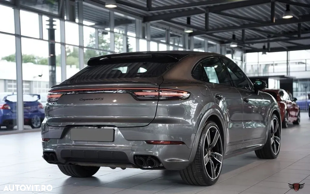Porsche Cayenne Coupe GTS Tiptronic S - 5