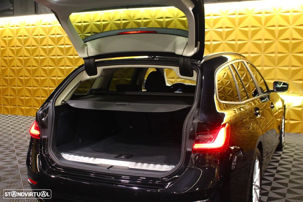 BMW 330 e Line Sport Auto - 26