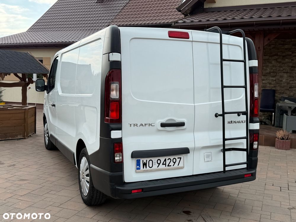 Renault Trafic - 16