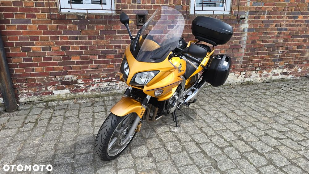 Honda CBF - 23