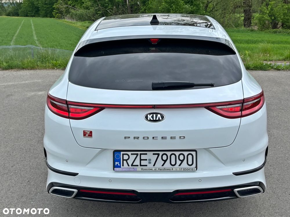 Kia ProCeed - 9