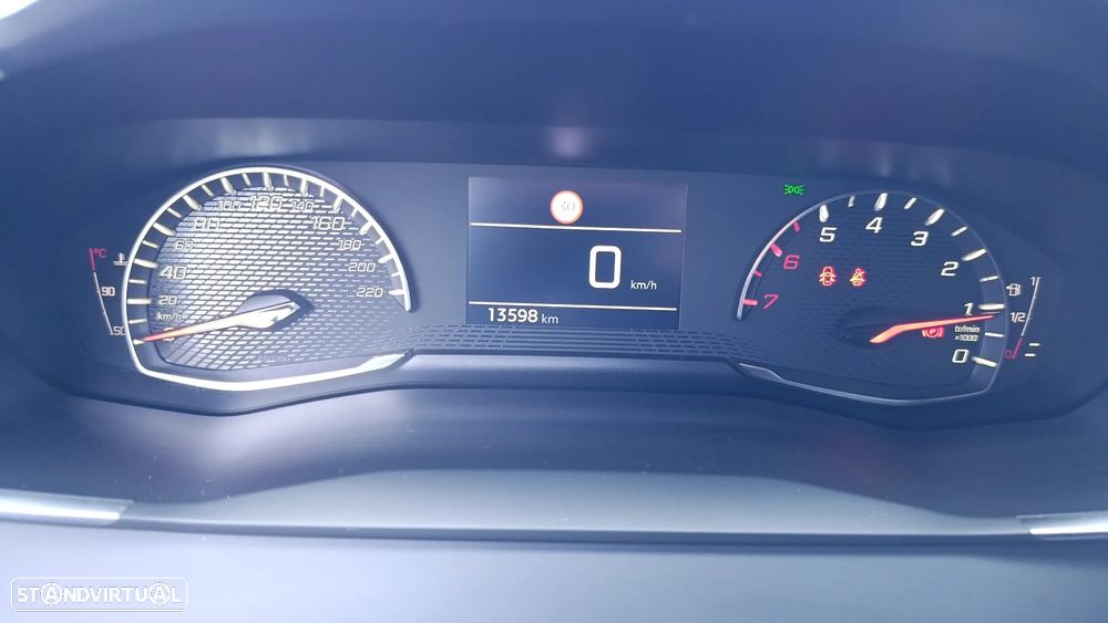 Peugeot 2008 1.2 PureTech Style - 15
