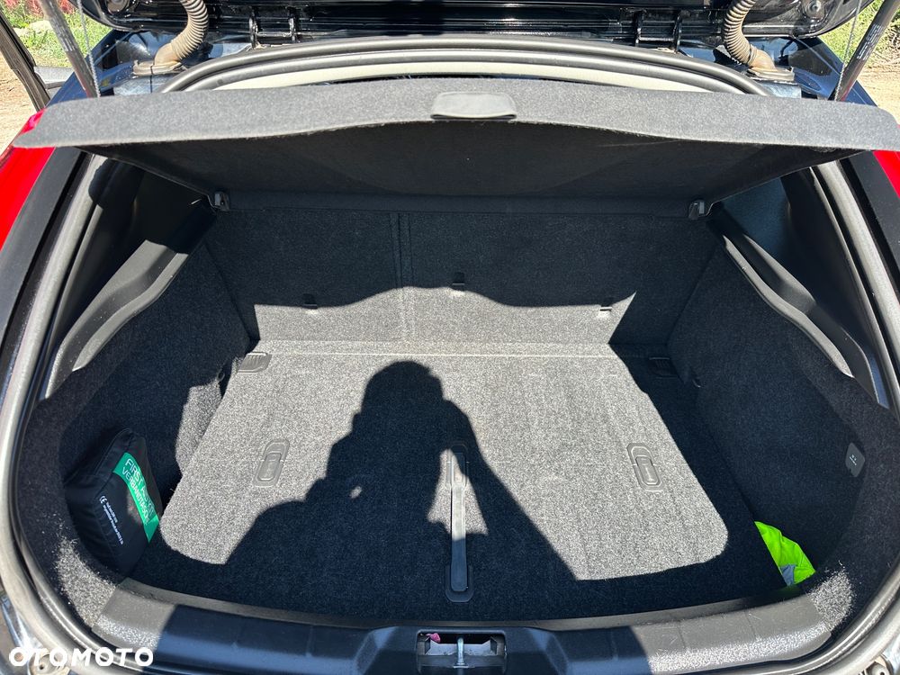 Volvo V40 T2 - 28
