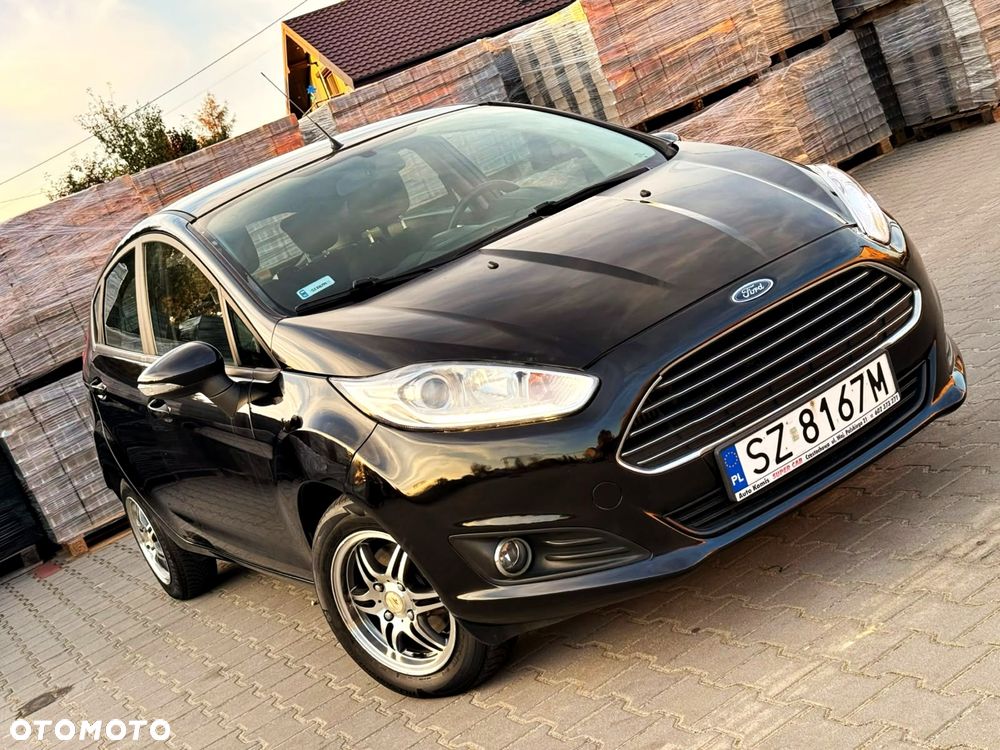 Ford Fiesta 2015 photo 2