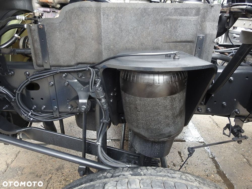 MAN TGM 15.290 PLANDEKA WINDA 18 PALET KLIMATYZACJA TEMPOMAT PNEUMATYKA BLIŹNIACZE KOŁA  290KM - 30