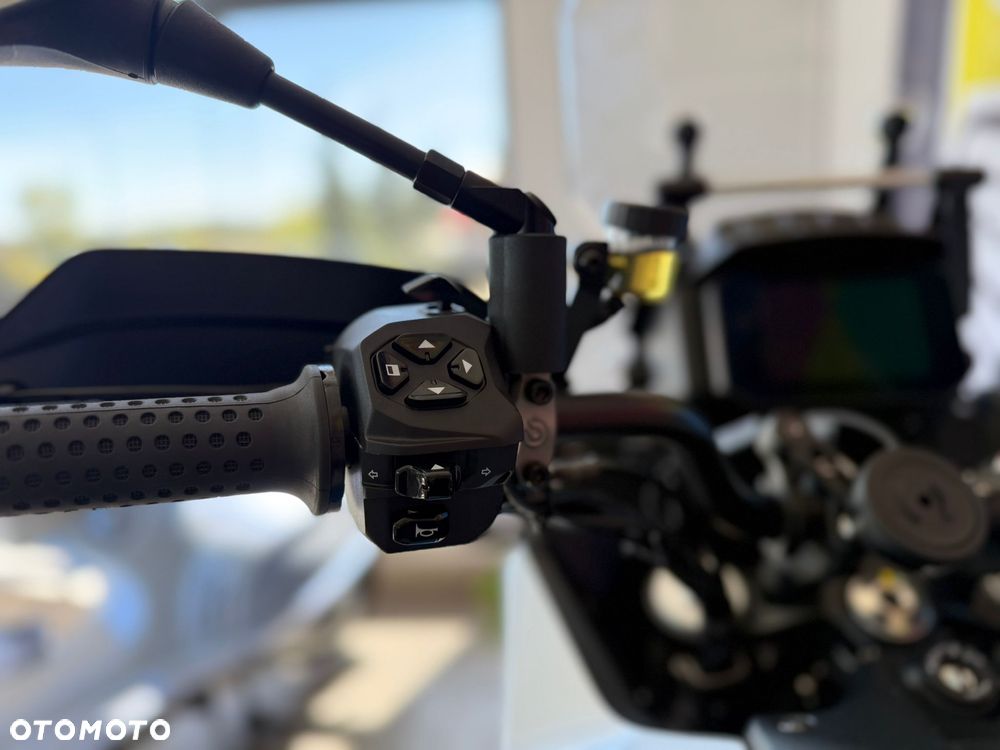 Moto Guzzi Stelvio - 17