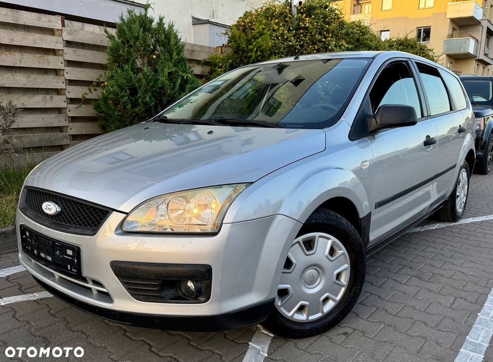 Ford Focus 1.6 16V Trend - 2