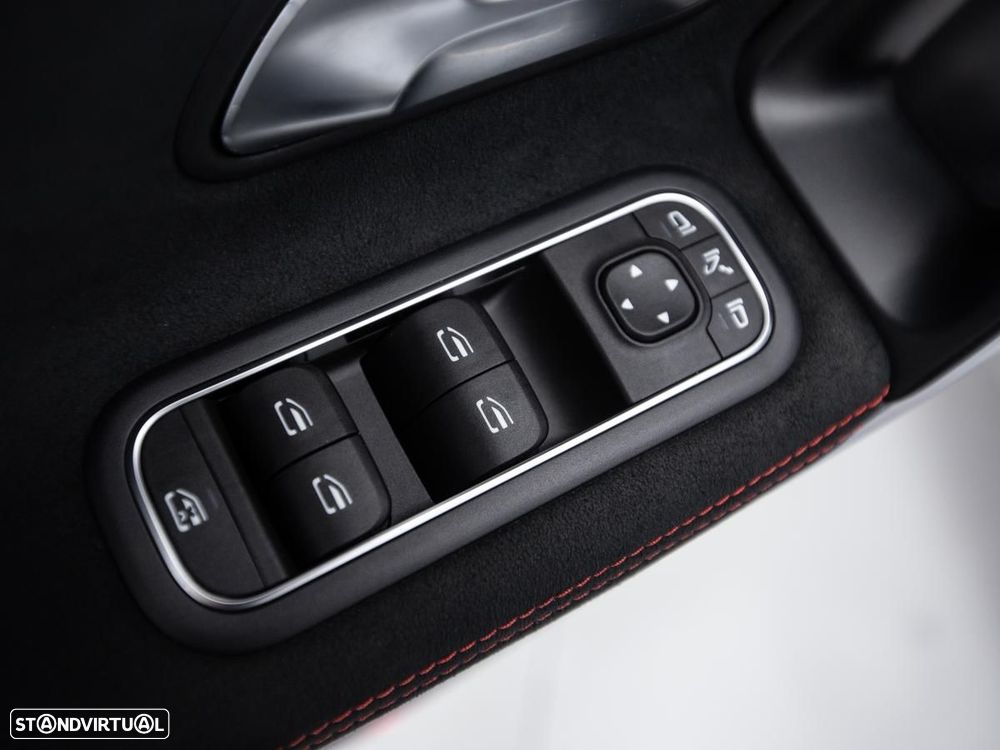 Mercedes-Benz CLA 250 e Shooting Brake AMG Line — fotografia 19